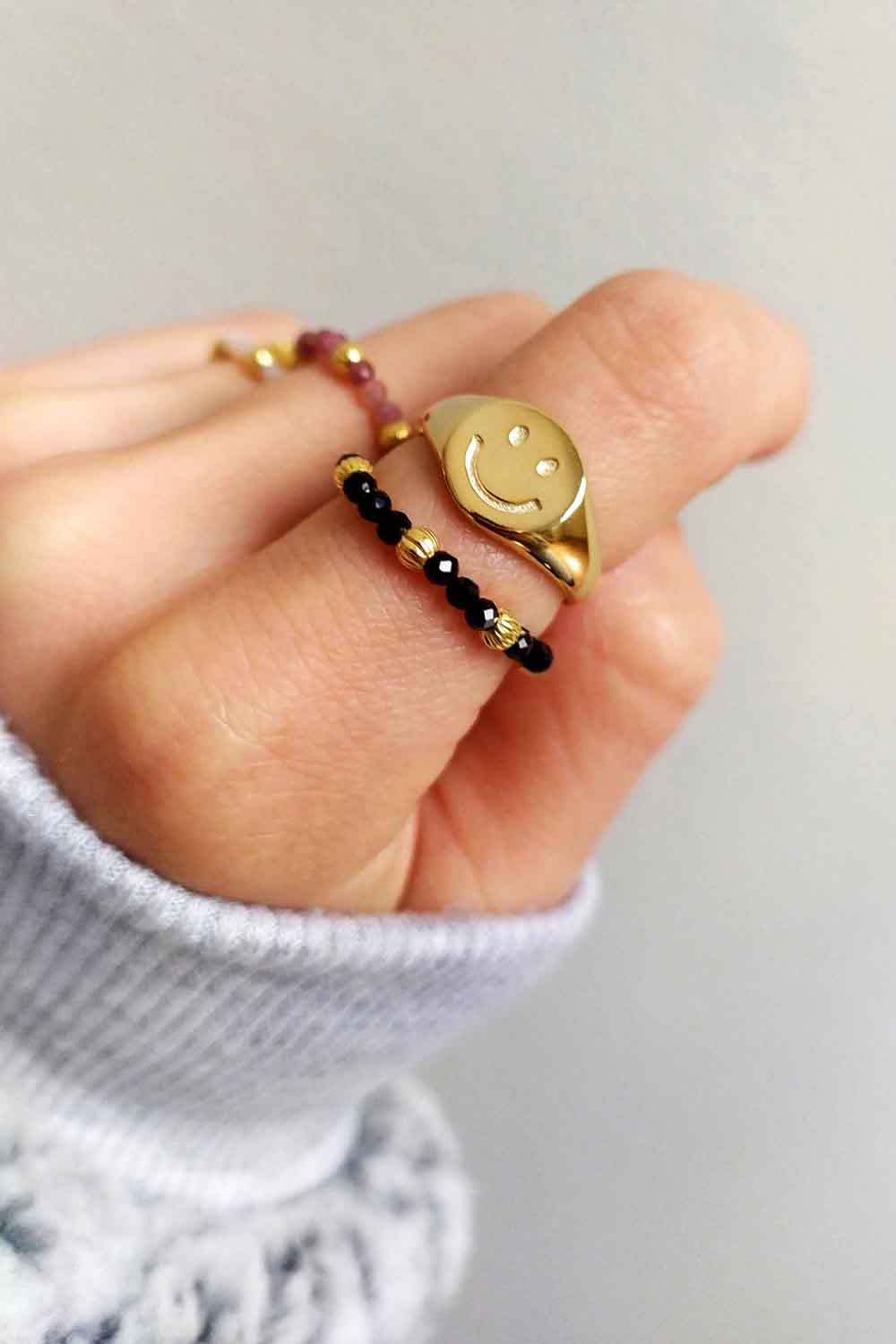 Anillos el&aacute;sticos. Joyas hecho a mano.